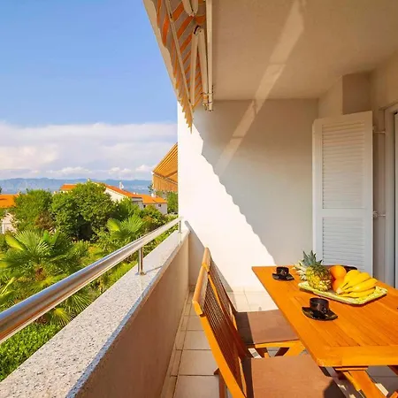 In Island Of Krk - Insel Krk 45245 Apartment